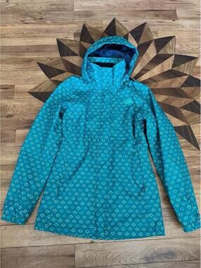 The North Face Resolve Rain Jacket Women's XS Diamond Print Green Dryvent